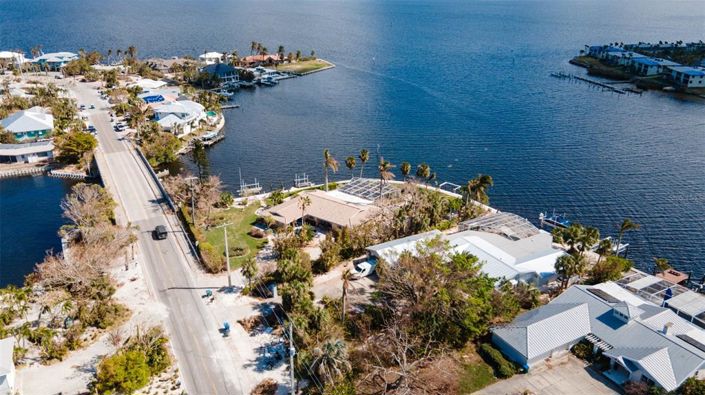 Image No.3-4 Bed Property for sale