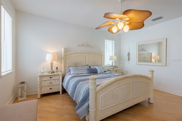 Image No.33-4 Bed Property for sale