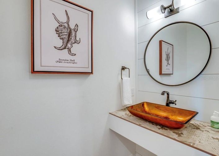 Image No.36-9 Bed Property for sale