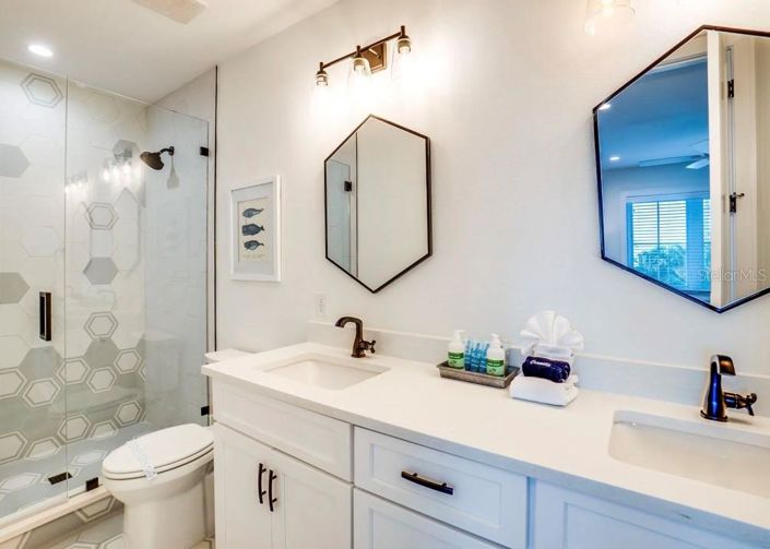 Image No.41-9 Bed Property for sale