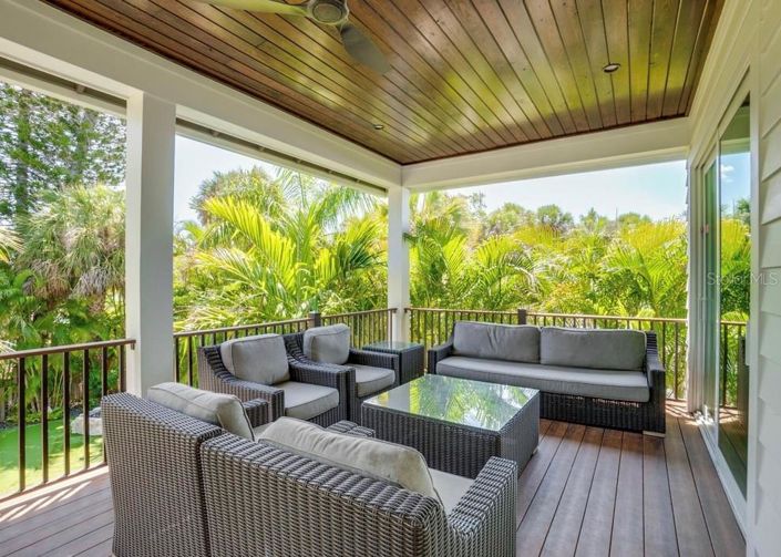 Image No.51-9 Bed Property for sale