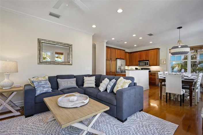 Image No.3-3 Bed Property for sale