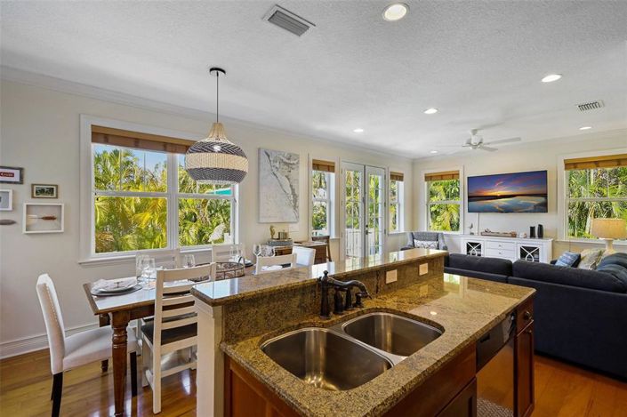 Image No.7-3 Bed Property for sale