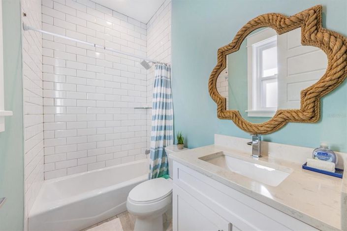 Image No.24-4 Bed Property for sale