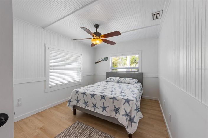 Image No.18-2 Bed Property for sale