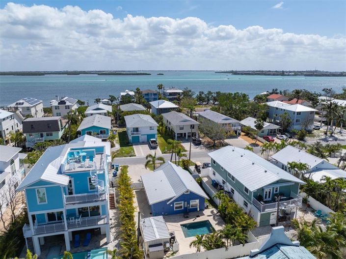 Image No.27-2 Bed Property for sale