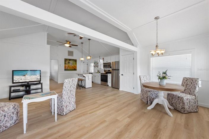 Image No.8-2 Bed Property for sale