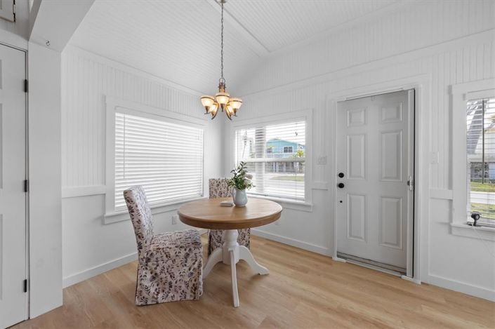 Image No.9-2 Bed Property for sale