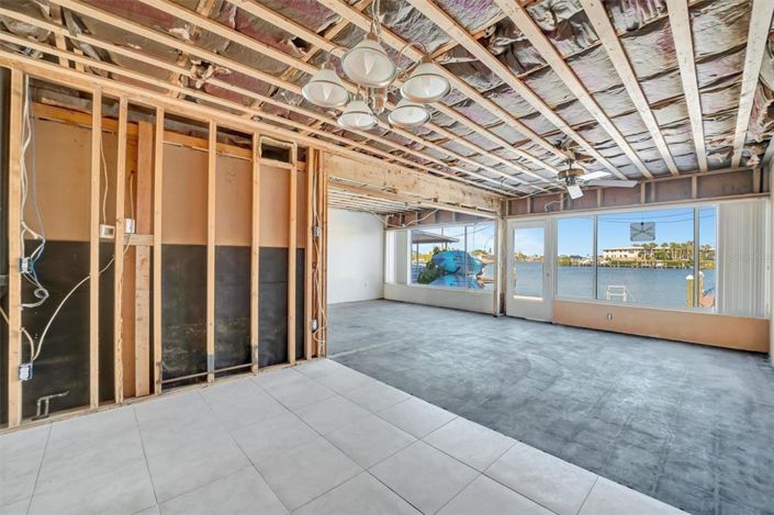 Image No.18-2 Bed Property for sale