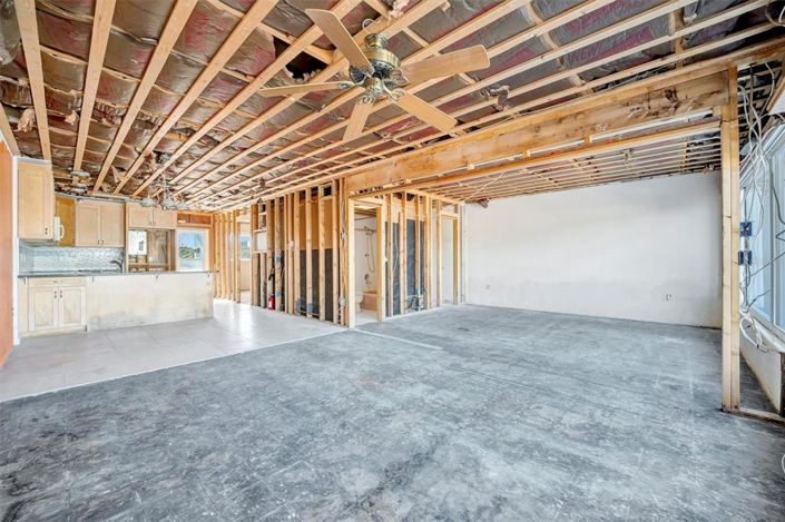 Image No.22-2 Bed Property for sale