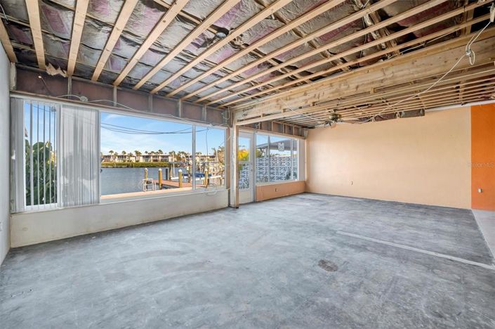 Image No.24-2 Bed Property for sale