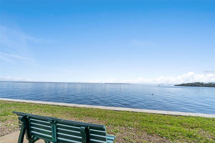 Image No.13-2 Bed Property for sale