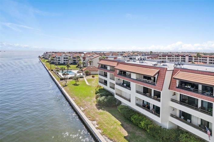 Image No.15-2 Bed Property for sale