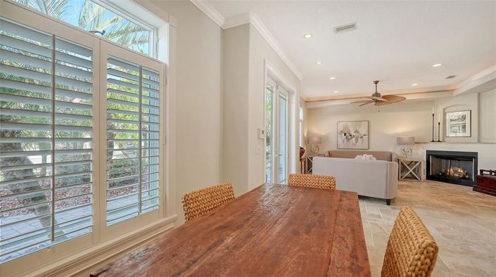 Image No.11-3 Bed Property for sale