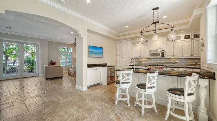 Image No.13-3 Bed Property for sale