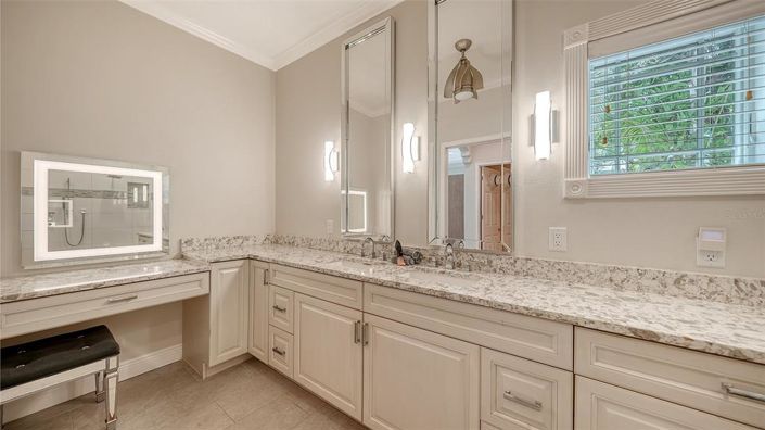 Image No.24-3 Bed Property for sale