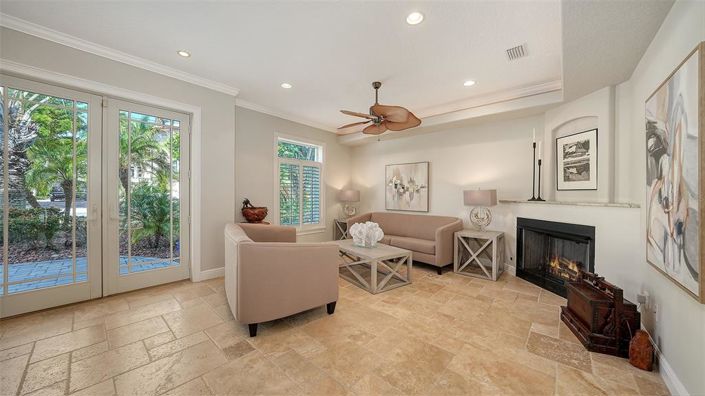 Image No.6-3 Bed Property for sale