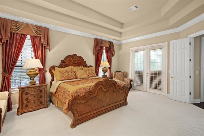 Image No.16-5 Bed Property for sale