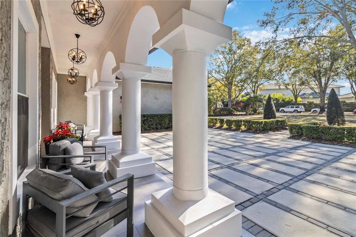 Image No.10-4 Bed Property for sale