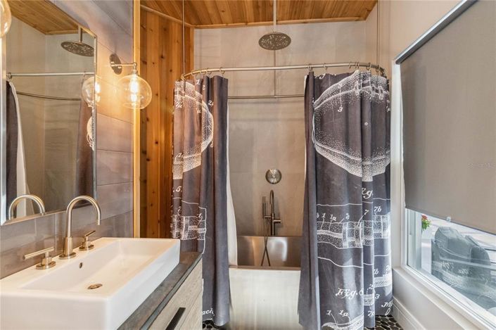 Image No.39-4 Bed Property for sale