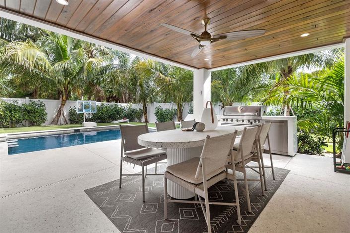 Image No.11-4 Bed Property for sale