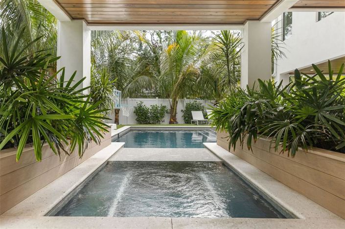 Image No.14-4 Bed Property for sale