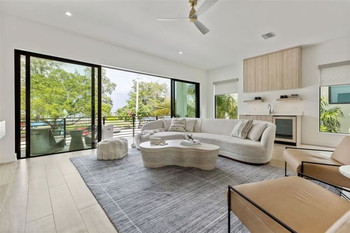 Image No.18-4 Bed Property for sale