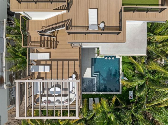 Image No.4-4 Bed Property for sale