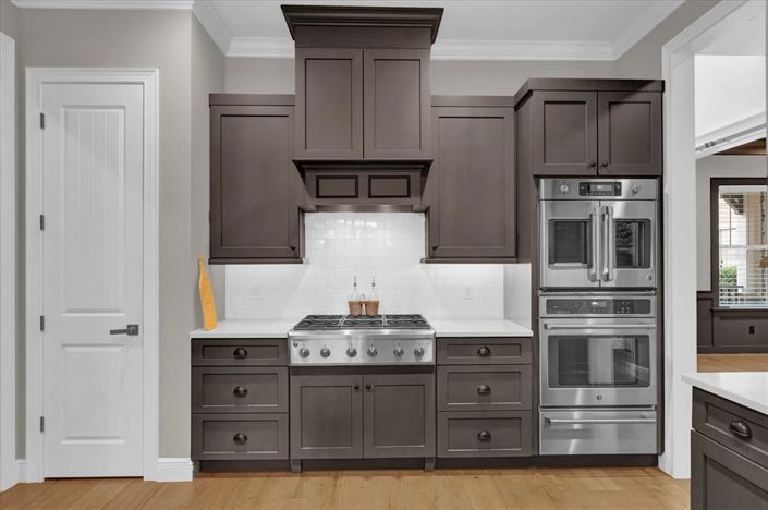 Image No.20-4 Bed Property for sale