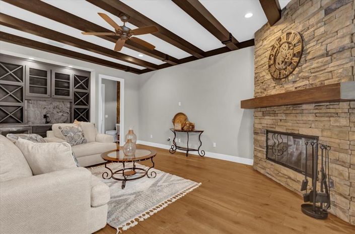 Image No.37-4 Bed Property for sale