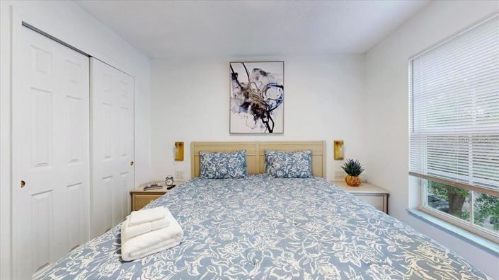 Image No.13-3 Bed Townhouse for sale