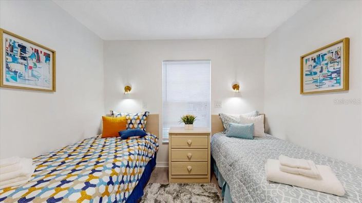 Image No.17-3 Bed Townhouse for sale