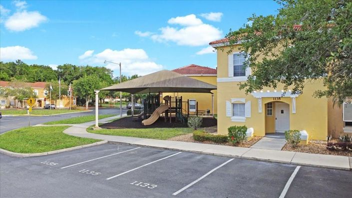 Image No.22-3 Bed Townhouse for sale