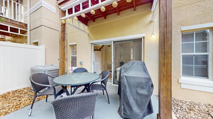 Image No.25-3 Bed Townhouse for sale