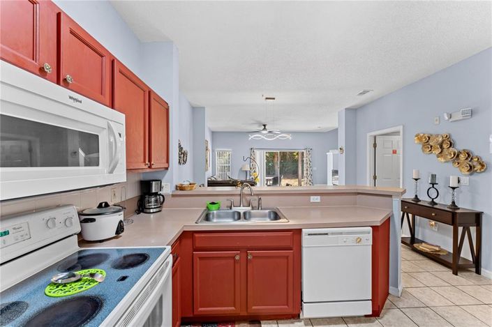 Image No.13-3 Bed Townhouse for sale