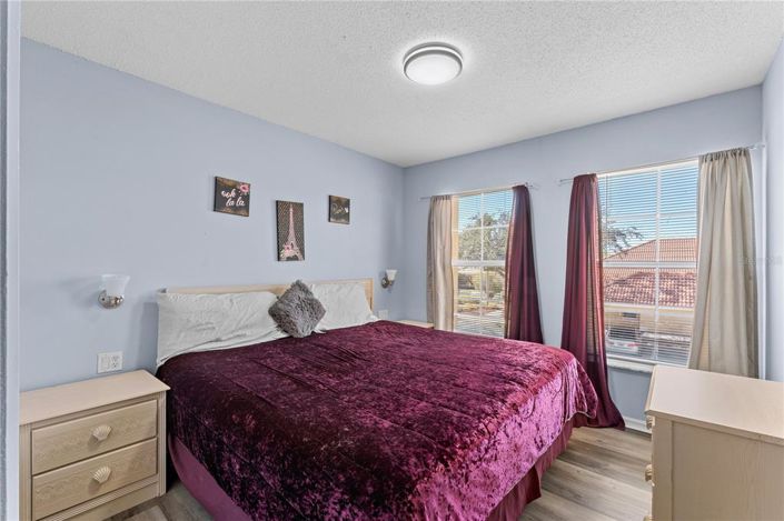 Image No.18-3 Bed Townhouse for sale