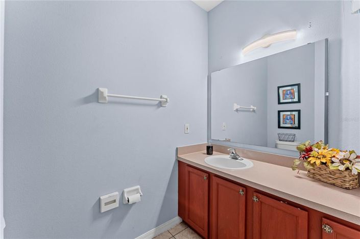 Image No.19-3 Bed Townhouse for sale