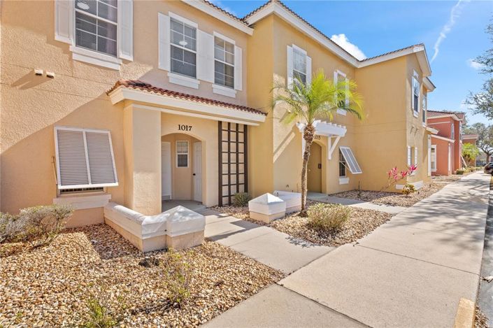 Image No.2-3 Bed Townhouse for sale