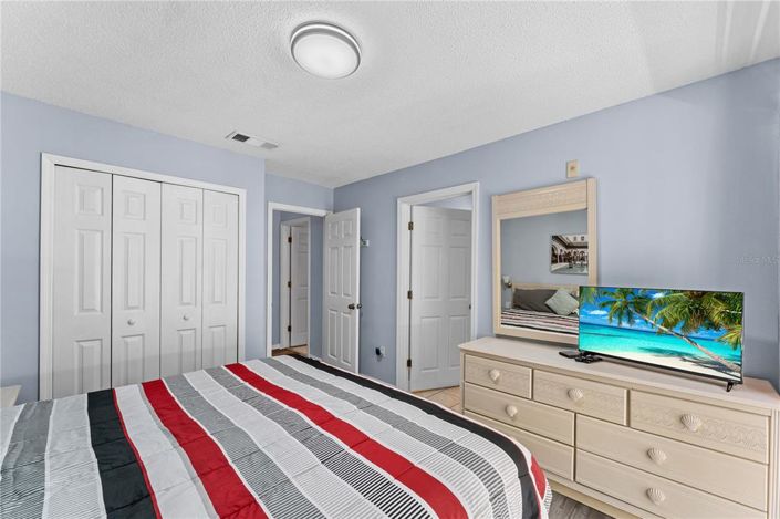 Image No.22-3 Bed Townhouse for sale