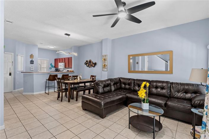 Image No.7-3 Bed Townhouse for sale