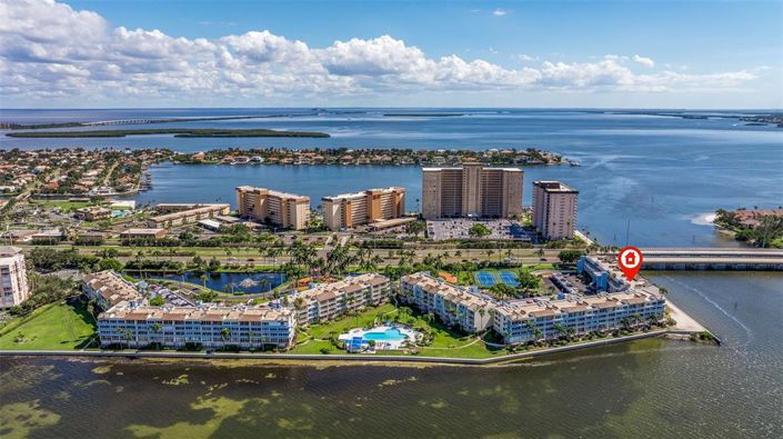 Image No.42-2 Bed Property for sale