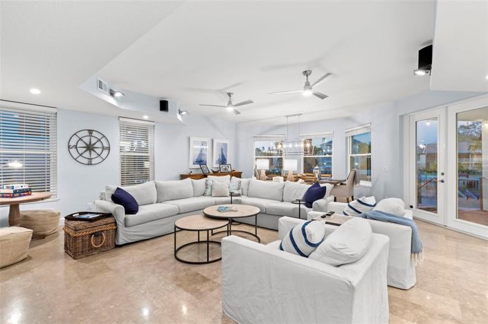 Image No.13-3 Bed Property for sale