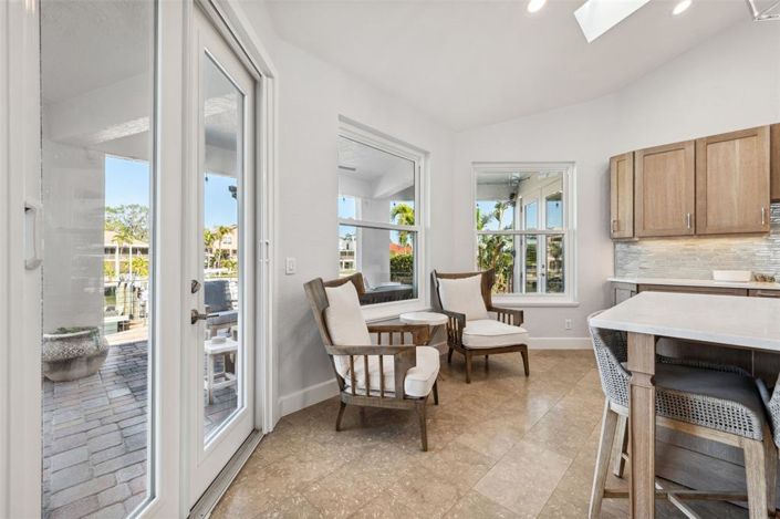 Image No.27-3 Bed Property for sale