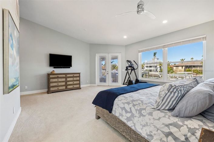 Image No.35-3 Bed Property for sale