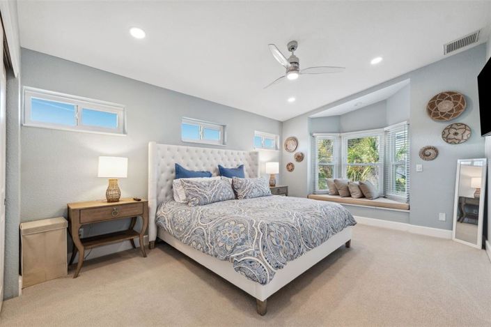 Image No.44-3 Bed Property for sale