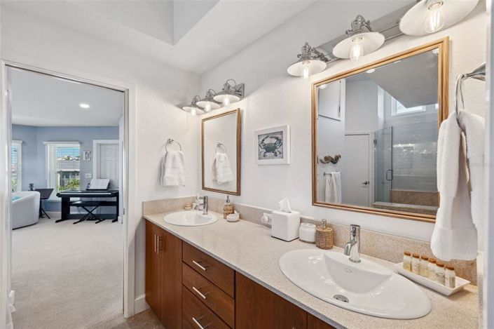 Image No.47-3 Bed Property for sale