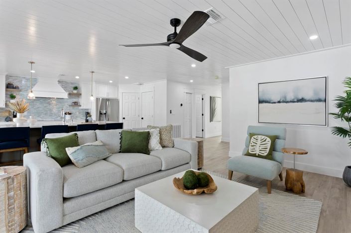 Image No.13-5 Bed Property for sale