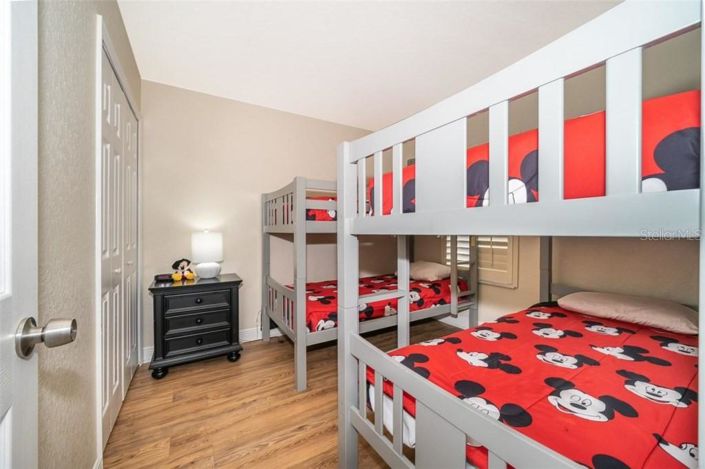 Image No.15-4 Bed Property for sale