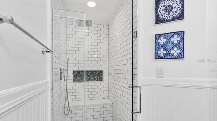 Image No.40-4 Bed Townhouse for sale