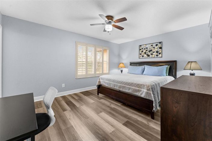 Image No.28-4 Bed Property for sale